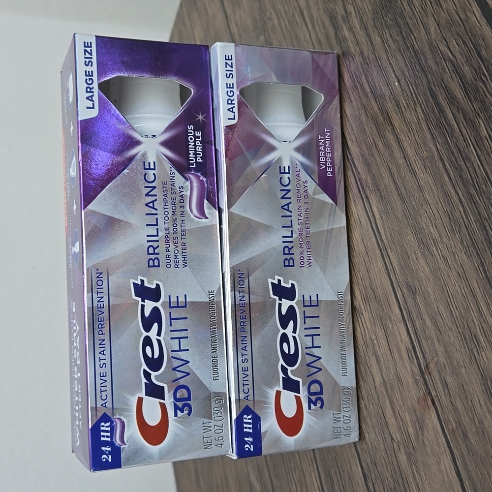 2 X Crest 3D White Brilliance Vibrant Peppermint Toothpaste, 4.6 oz Exp 1/27